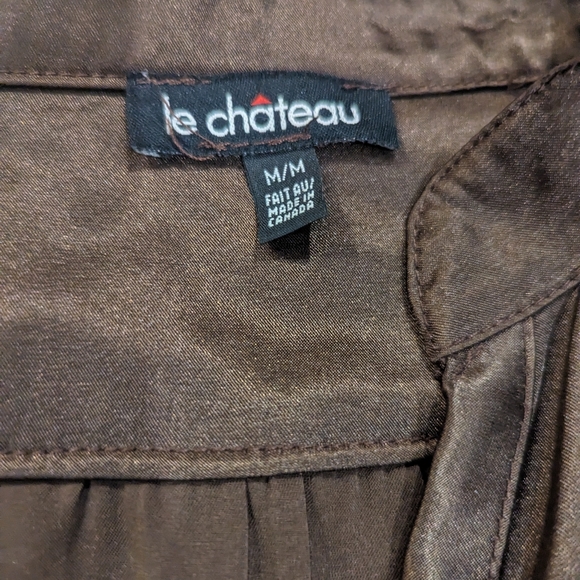 Le Chateau Size Medium Satiny Top - Picture 4 of 4